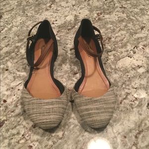 Black and white flats